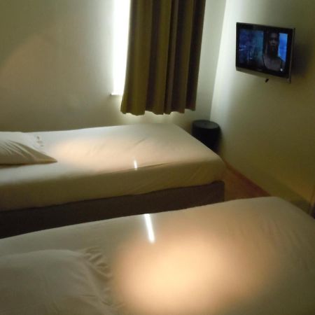 Ibis Styles Amiens Cathedrale Hotel Exterior photo